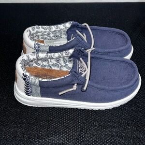 New Hey Dude Kids' Moccasins in Navy and White size 10c